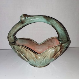 Vintage Mid-Century 1950’s Gonder USA Leaf Handled Basket Vase