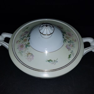 Vintage TK Thun Bohemia Tjeckoslovakien "Dorothy" täckt grönsaksgryta med handtag serveringsfat 1920-1930-talen