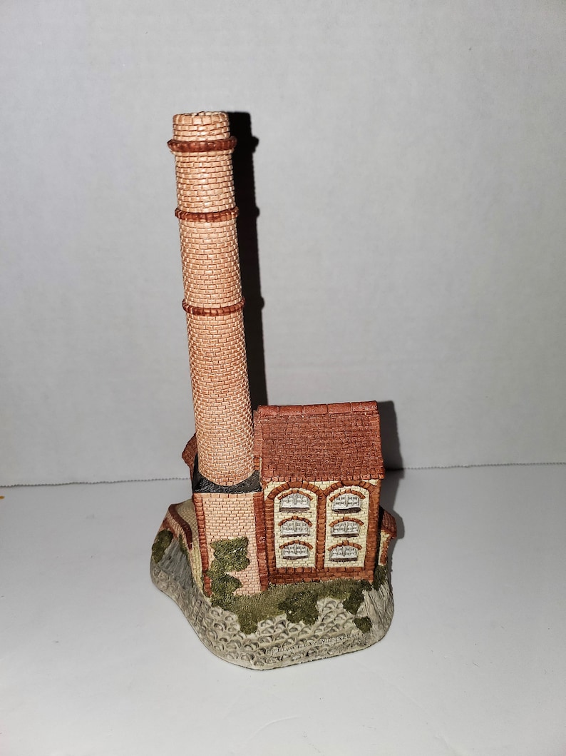 MINT Vintage 1987 David Winter Cottage Midland Collection \u2013 Derbyshire Mill with COA and Box