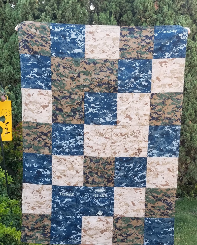 Custom Memory Quilt with Military Uniform lasting memory quilt, lap quilt, throw quilt, personalized with your Uniforms by Sew4MyLoves Bild 3