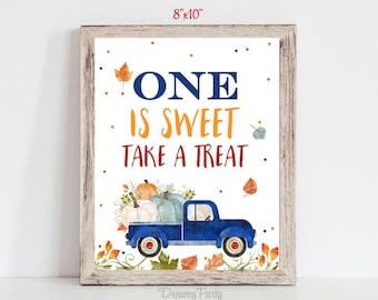 Cartello per il primo compleanno di un bambino con zucca / Camioncino blu autunnale Uno è dolce Prendi un dolcetto / (File digitale)