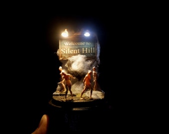 LED lamp Glass Dome - Welcome to Silent Hill diorama - Horor Scene - Nurse zombie monster - LED USB light - Special  Gift - merchandise