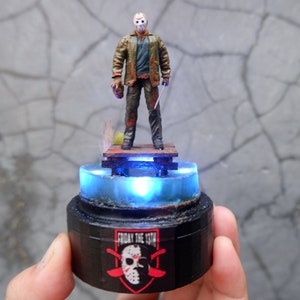 LED lamp Glass Dome - Welcome to Camp Crystal Lake diorama - Horor Scene - Jason Voorhees- Friday 13th - Gift - merchandise halloween