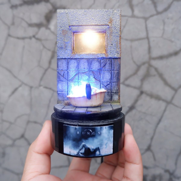 LED lamp Glass Dome - Sadako the ring - Japan korea america Horror -bathroom scene diorama - Special  Gift - merchandise