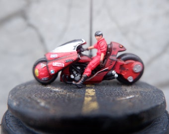 AKIRA 金田のバイクフィギュア 1:35 バンダイ 1988 [ルース] - Etsy 日本