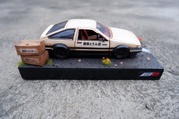 Initial d ae86 dans voitures, camions et fourgons miniatures