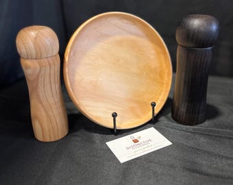 Rustikales Gewürzmühlen- und Servierplatten-Set aus Esche