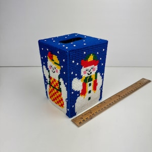 Vtg Handmade Square Blue Tissue Box Cover Snowman Winter Plastic Canvas Yarn