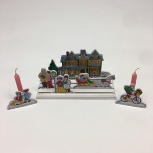 Christmas Holiday Winter Village Wooden Display w 2 Small Candles/Holders Vtg
