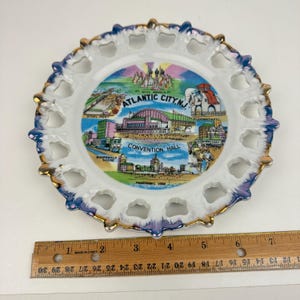 Vtg Atlantic City New Jersey Souvenir Decor Plate Gold Accents 8 inch diameter