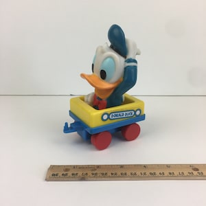 Vintage 1980s Walt Disney Donald Duck Replacement Train Kids Toy Plastic Rubber