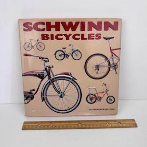 classic schwinn bicycles book Standard Catalog Of 1895-2004: Mitchel, Doug: 9780873498845 Books and muscle bikes Schwinn Bicycles Collegiate Models Owner's