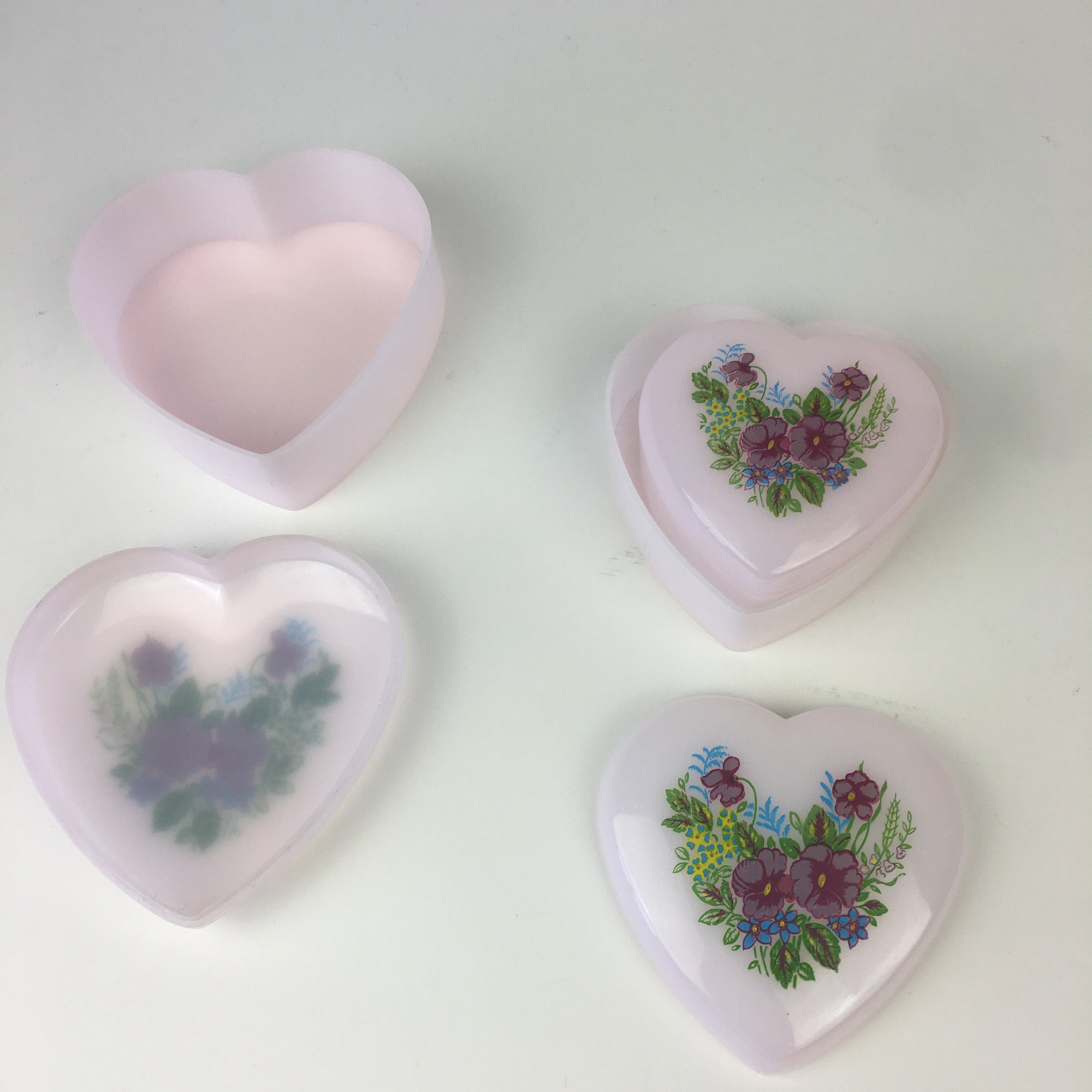 Vtg Plastic Nesting Hearts Trinket Boxes Set of 3 Pale Pink Floral