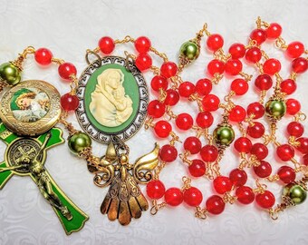 Vatican Style Merry Christmas Red Jade Gold Angel Locket Benedict Cross Rosary