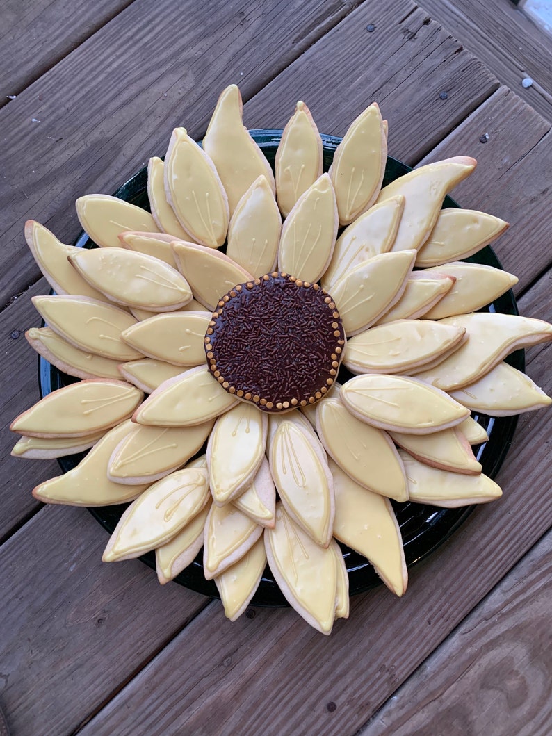 Sunflower Cookie Platter image 0