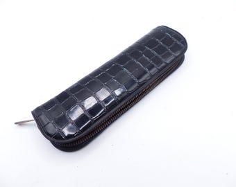 Black zipper fountain pen case vintage