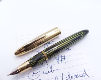 Sheaffer Crest Deluxe Marine Green Vacuum Fill Triumph Nib Fountain Pen restored
