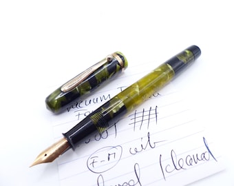 Green Marbled Sheaffer made Vacuum Fill Fountain Pen restored