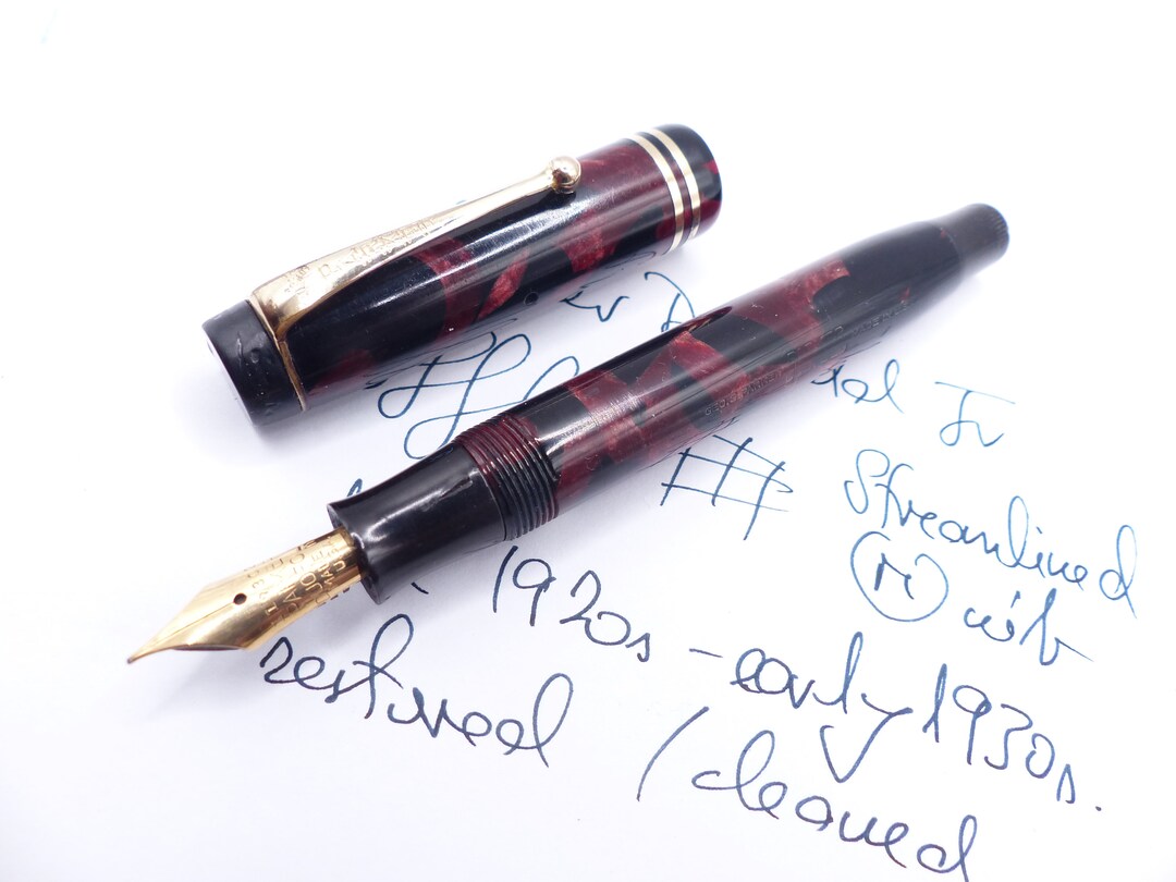 Burgundy and Black Parker Duofold Junior Streamlined Fountain Pen ...