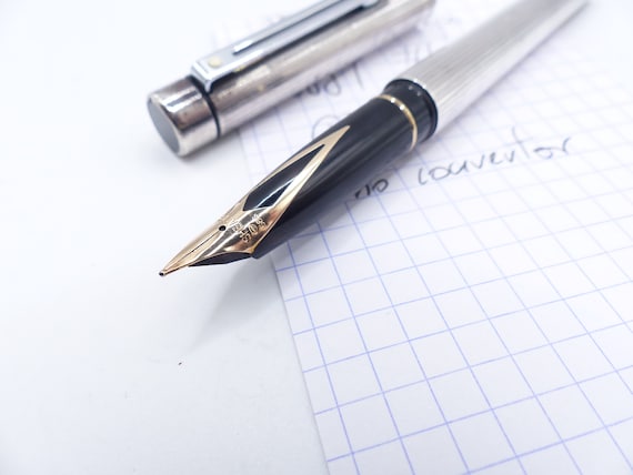 Sheaffer TARGA 1004 Fountain Pen (1976) - Sterling Silver