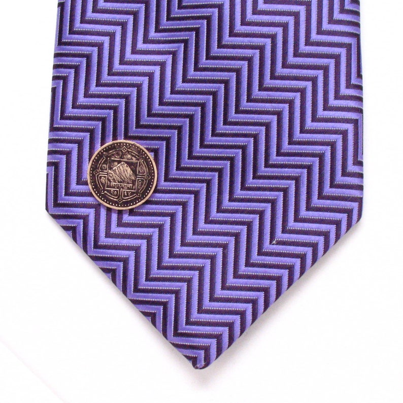 Mount Everest Tie Tack Lapel Pin Suit Nepal India China Asian Champion Adventure Struggle Coin Lucky