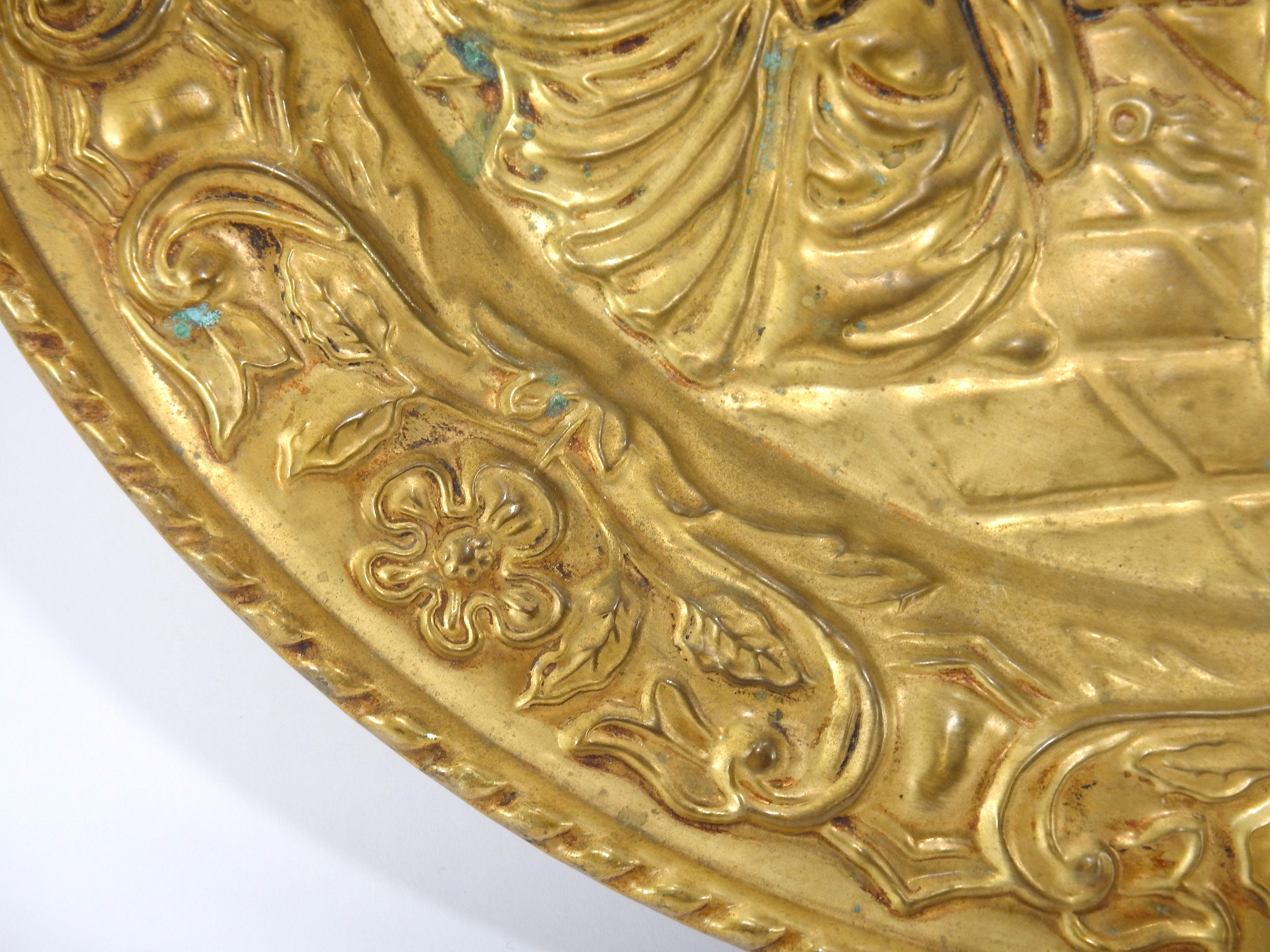 Vintage Brass Wall Décor Embossed Plate Vintage Wall Decor - Etsy