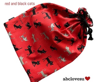 Red and Black Cat shoe bag. Travel the world, one shoe bag at a time. An abclovesu shoe bag.