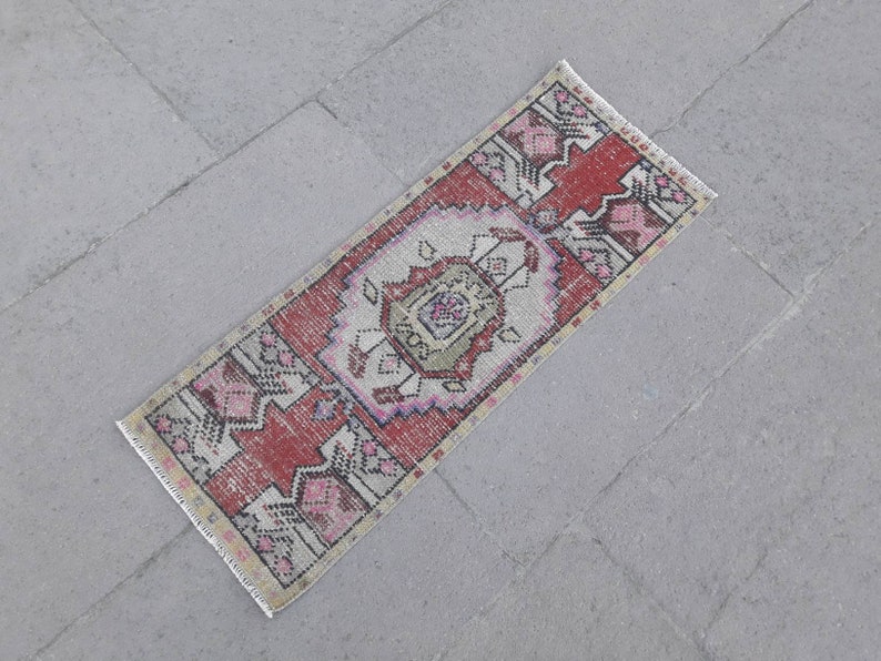 Welcome Mat Vintage Anatolian Distressed Low Pile Rug ! Door Mat Rug 1/'3 x 3/'5 ft Bohemian Rug Vintage Mat Rug Bathroom Rug Bath Mat
