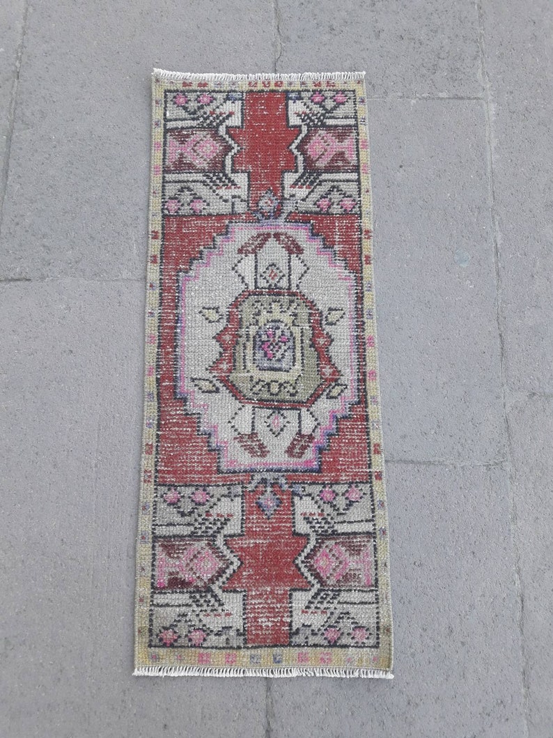 Welcome Mat Vintage Anatolian Distressed Low Pile Rug ! Door Mat Rug 1/'3 x 3/'5 ft Bohemian Rug Vintage Mat Rug Bathroom Rug Bath Mat
