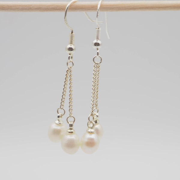 Perlen Ohrringe 925 Silber, lange Ohrhänger mit weißen Süßwasserperlen, lange Ketten Ohrringe