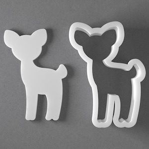 Jonge baby hertenkoekjesuitsteker - van klein tot groot - reekleurig bosdier polymeerklei sieraden en oorbeluitsteker - set gespiegeld paar