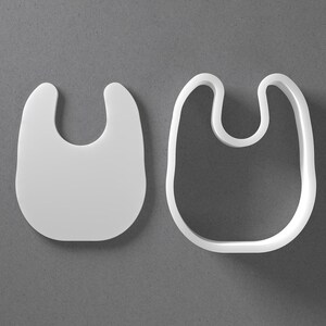 Baby Bib Cookie Cutter & Baby Shower Neugeborene Polymer Clay Ohrring, Keramik-Werkzeug Bild 1