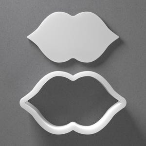 Kissing Lips koekjesvormer en polymeerklei oorbel, pottenbakkerstool