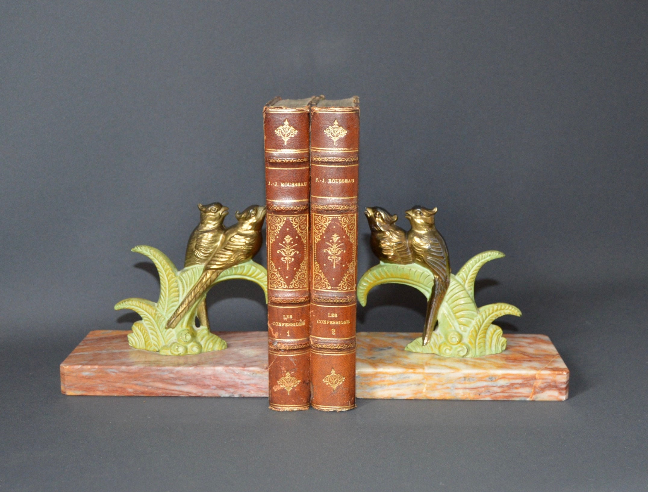 Français Art Déco Paire de Bookends Oiseaux Fin Du Livre