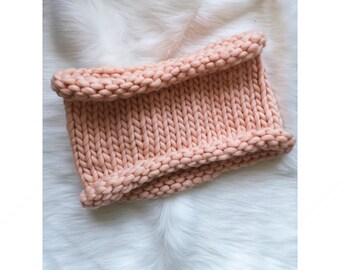 Debbie Snood Adulto / Tejido Snood / Hecho a mano / Woolly Snood / Women's Snood / Peach Snood