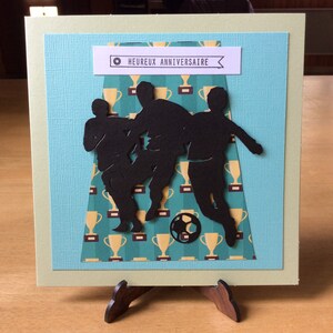 Carte Heureux Anniversaire thème sport .carte scrapbooking
