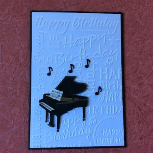 Carte romantique Happy Birthday . Carte scrapbooking pour amoureux de la musique . Carte faite main
