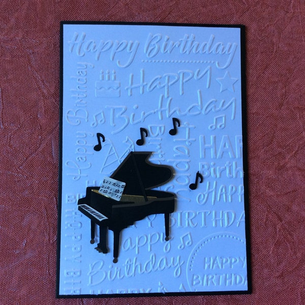 Carte romantique Happy Birthday . Carte scrapbooking pour amoureux de la musique . Carte faite main