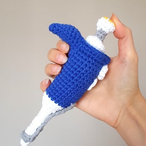 Handcrafted Crochet Micropipette plush, Lab equipment for science lovers pipette plush, scientist gift, Amigurumi, scientist collectible