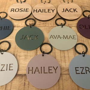 Étiquette personnalisée pour sac à main pour déjeuner d'école en bois acrylique, étiquette pour sac de livre, porte-clés, cadeau de classe, étiquette nominative, porte-clés personnalisé