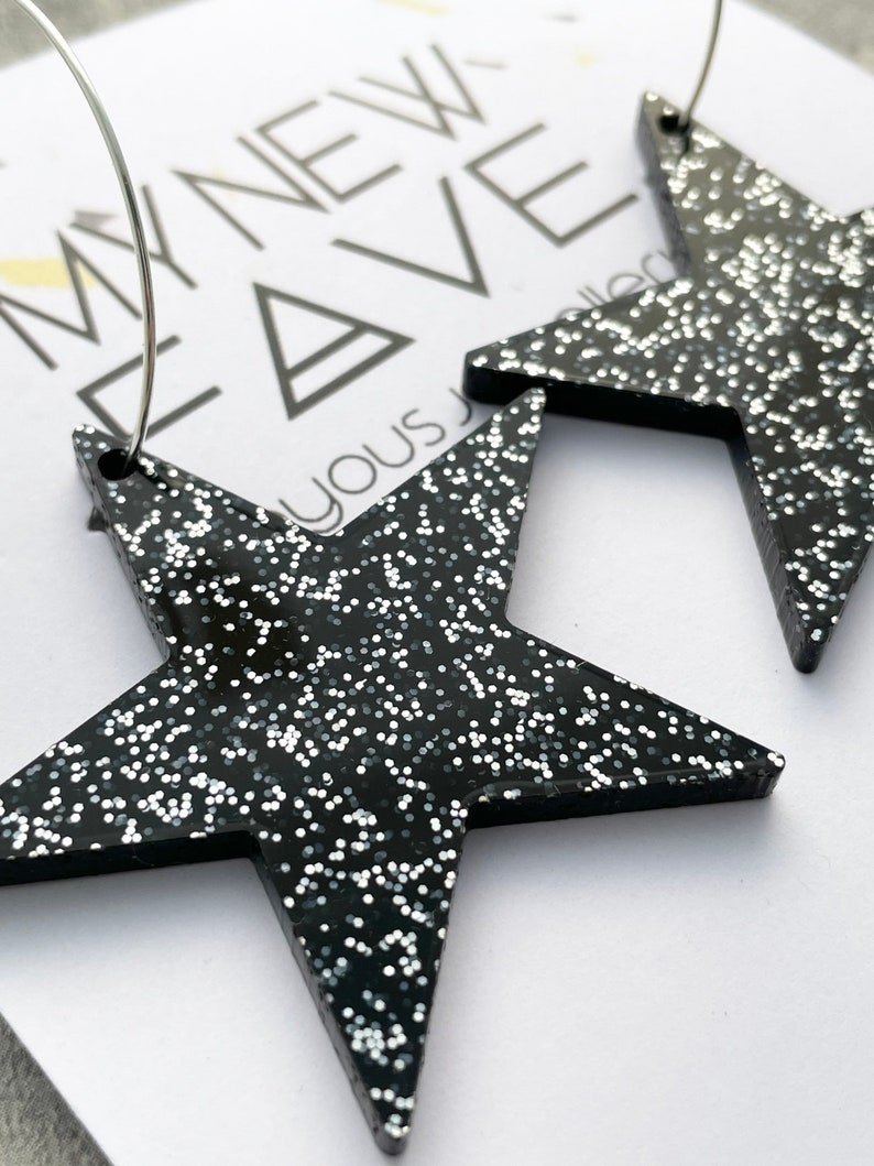 star glitter acrylic hoop earrings image 7