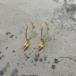 Lightning bolt hoops