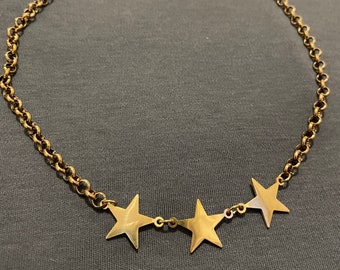 Stainless steel gold link necklace. stars.