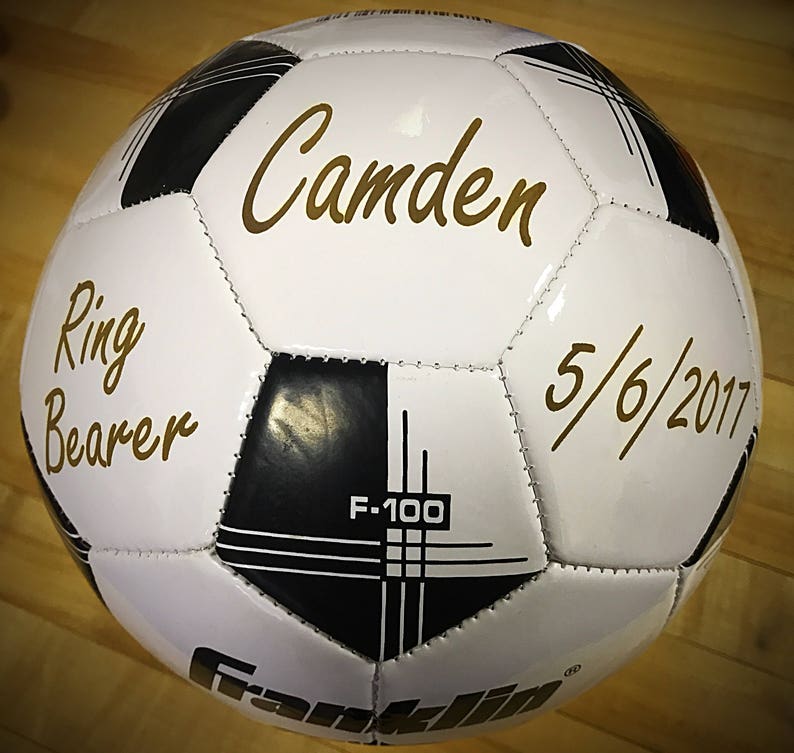 Regalo portador de anillo, Balón de fútbol personalizado, Regalo de padrinos de boda, Regalo personalizado, Revelación de género, Regalo de Navidad, Deportes, Recuerdo imagen 2