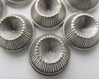 12 Vintage Antiqued Silver Settings for 4mm Rhinestones, 9mm Diameter