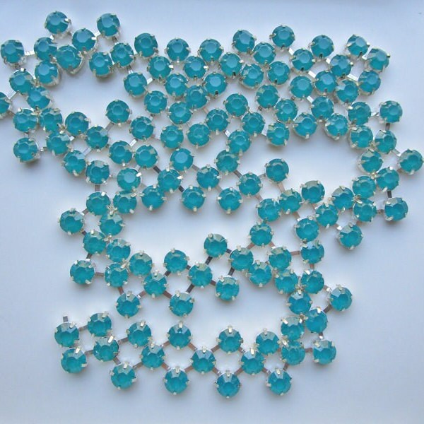 Silver Base Metal Chain with Faceted Turquoise Jewels, 24mm x 29.75"