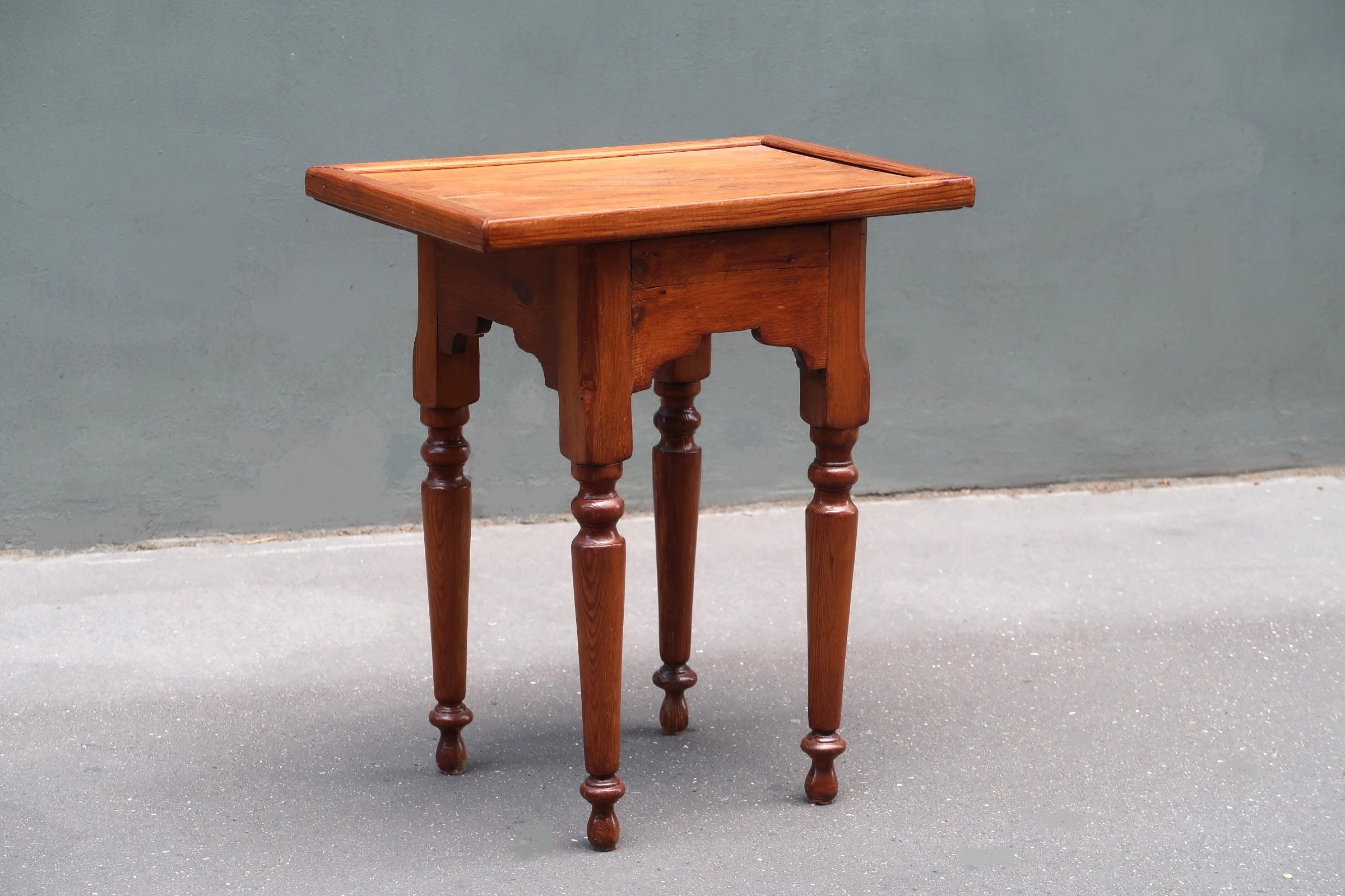 Bauhaus side table - Etsy 日本