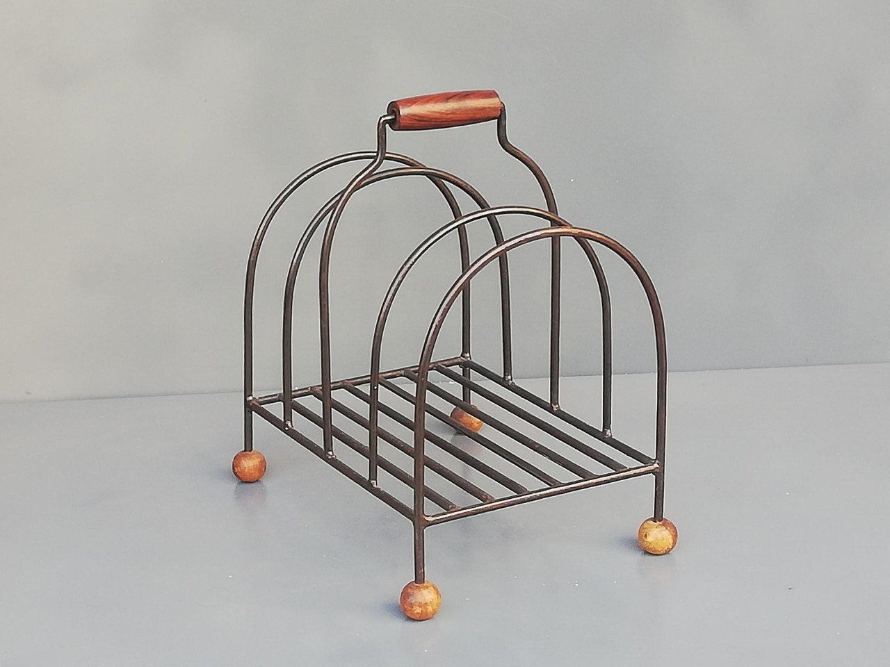 Porte Revues Moderniste Magazine Rack