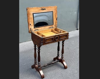 French XIXth century vanity dressing table
