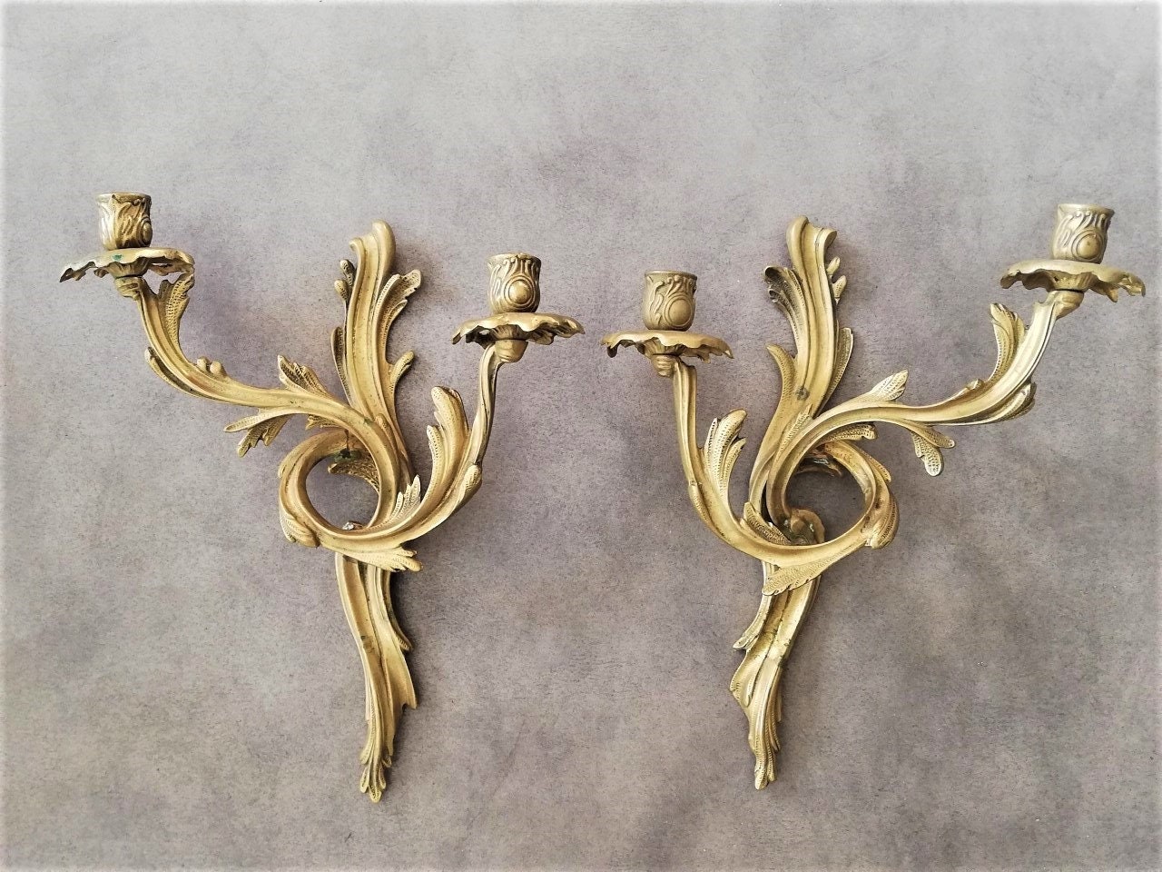 Paire d'appliques Anciennes en Bronze de Style Louis Xv